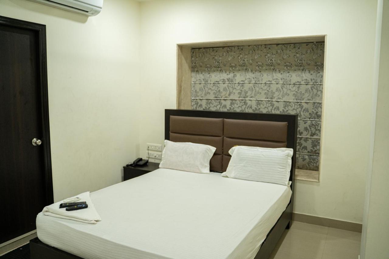 כלכותה Nk7 Guest House מראה חיצוני תמונה