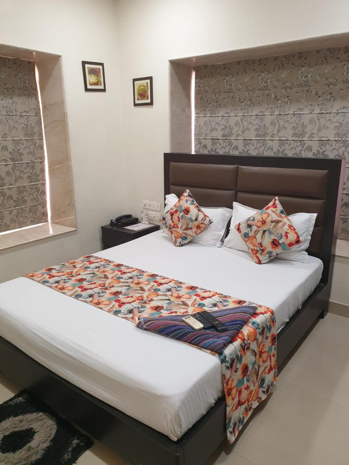 כלכותה Nk7 Guest House מראה חיצוני תמונה